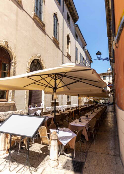 Nastro_Azzurro_Restaurant_in_the_heart_of_Verona